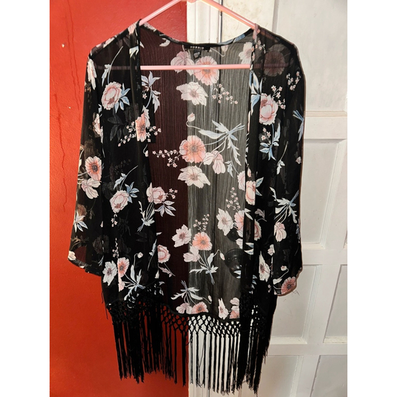 Torrid Kimono Black Floral Fringe Open Front - Picture 5 of 8